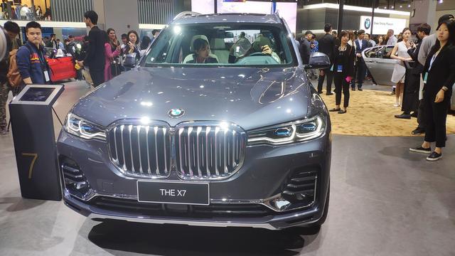 Novo BMW X7 – Um SUV de Luxo Dominador no Salão do Automóvel de Xangai