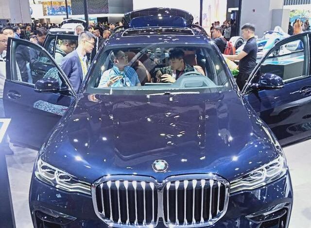 Novo BMW X7 – Um SUV de Luxo Dominador no Salão do Automóvel de Xangai