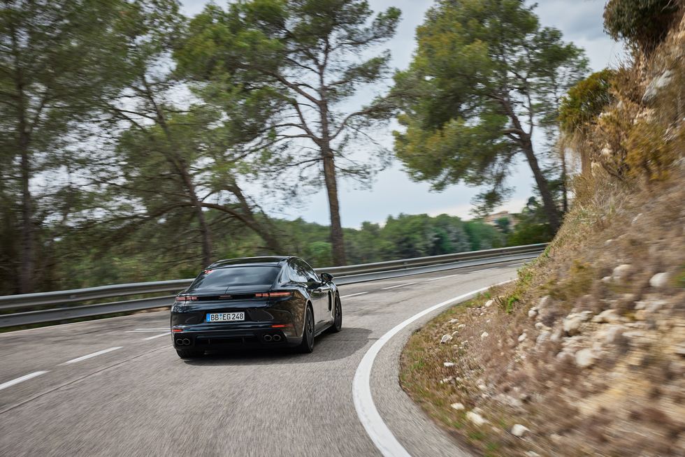 PORSCHE PANAMERA