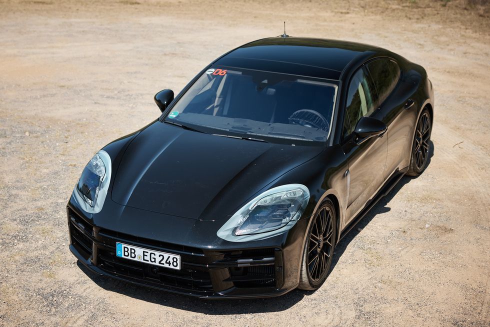 PORSCHE PANAMERA