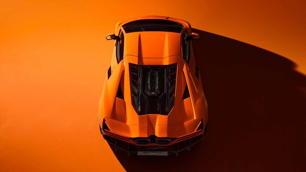 Lamborghini Revuelto 2024