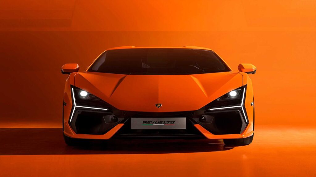 Lamborghini Revuelto 2024