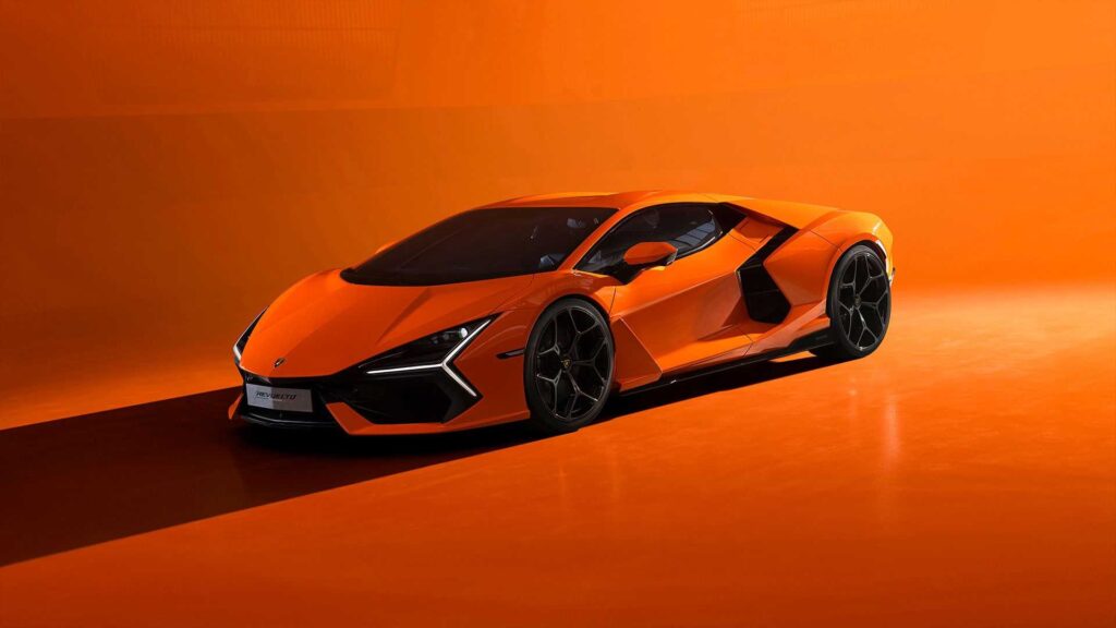 Lamborghini Revuelto 2024