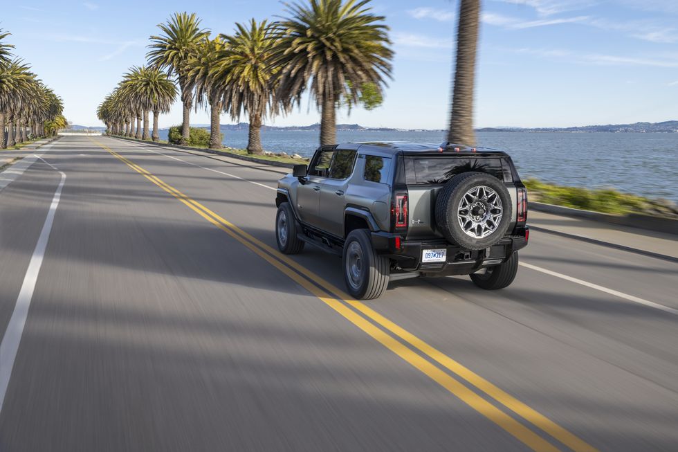GMC HUMMER eV 2024