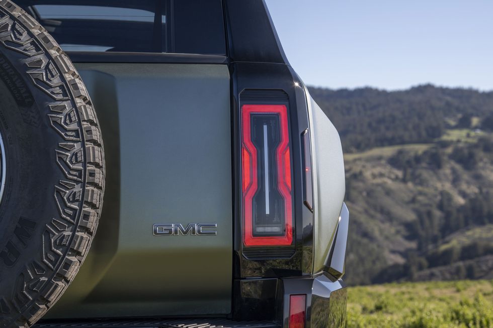 GMC HUMMER eV 2024