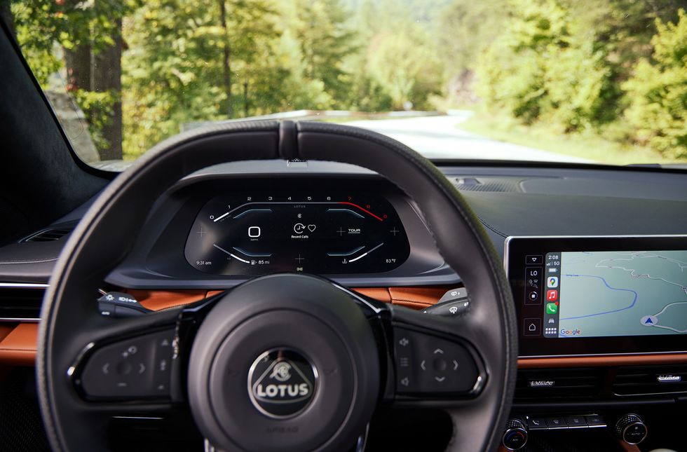 LOTUS EMIRA 2024