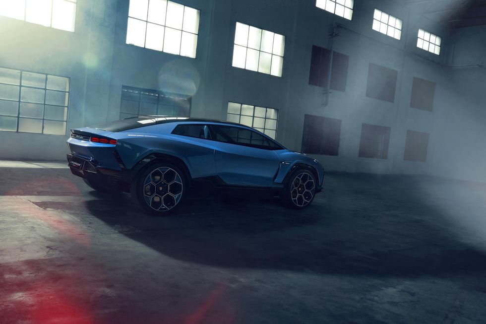 Lamborghini Lanzador 2028