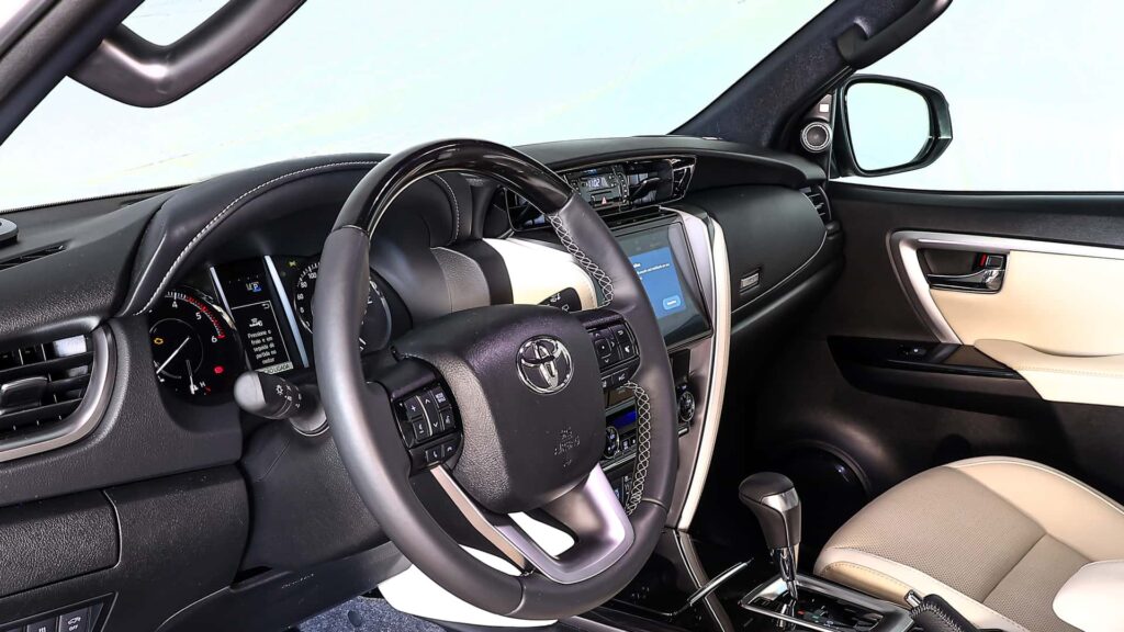 TOYOTA SW4 DIAMOND