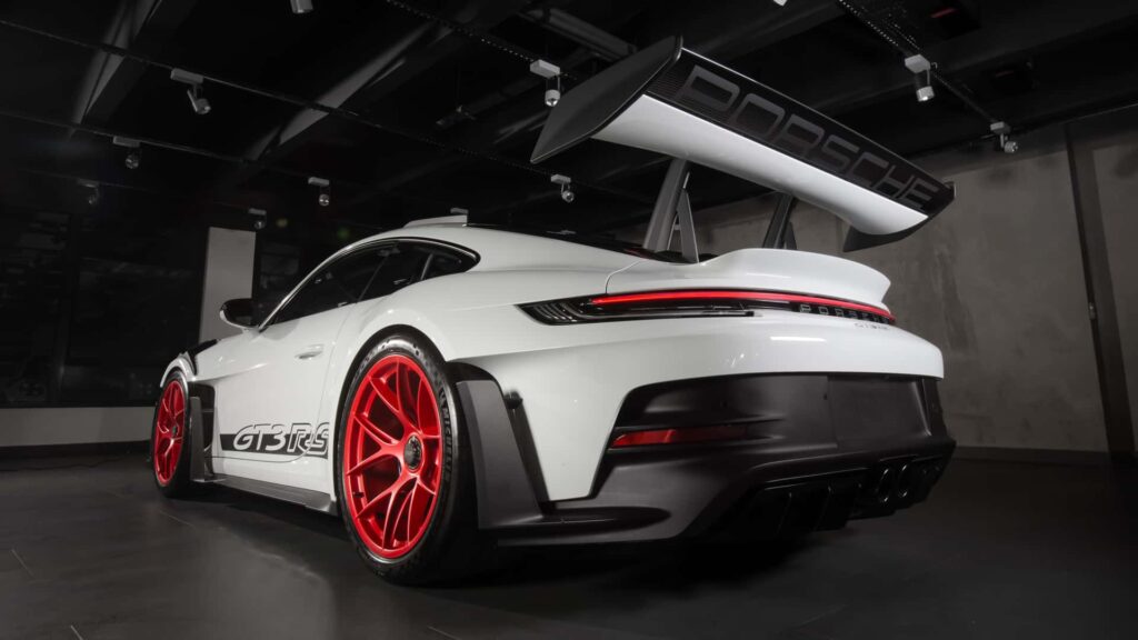 PORSCHE 911-992 GT3 RS