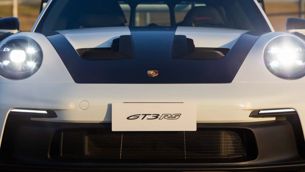 PORSCHE 911-992 GT3 RS