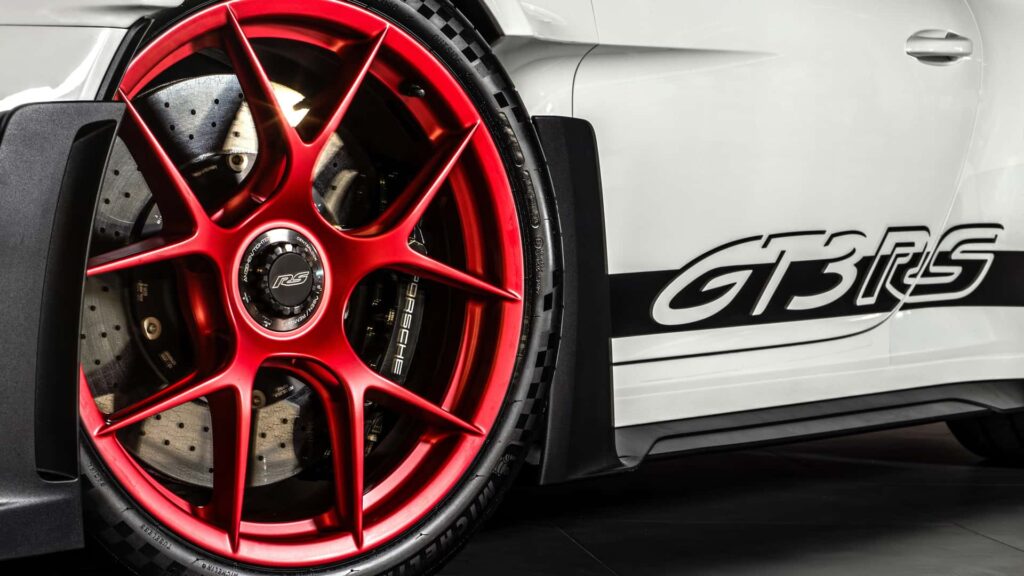 PORSCHE 911-992 GT3 RS