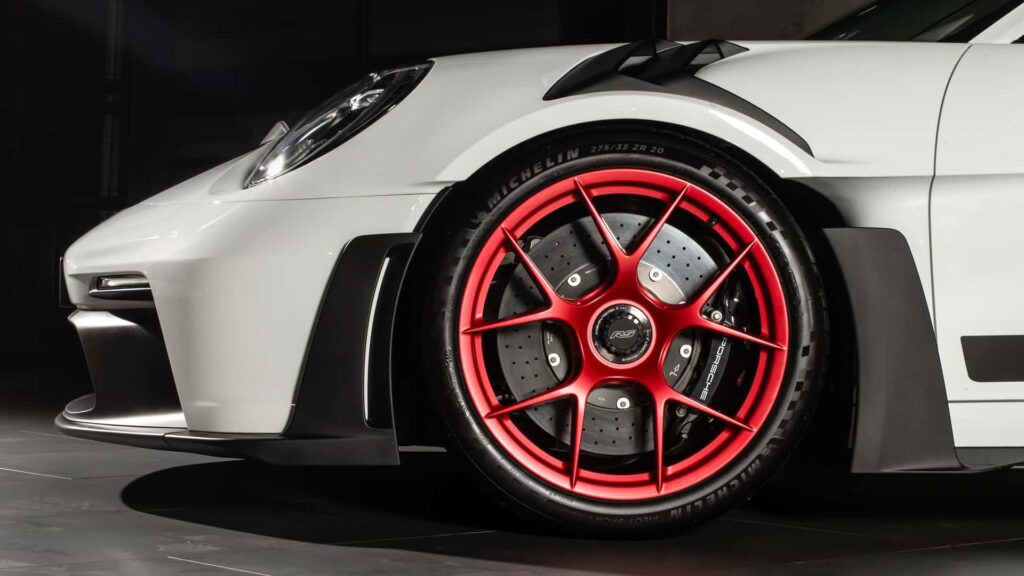 PORSCHE 911-992 GT3 RS