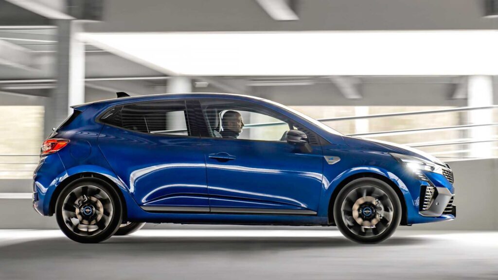 RENAULT CLIO 2024